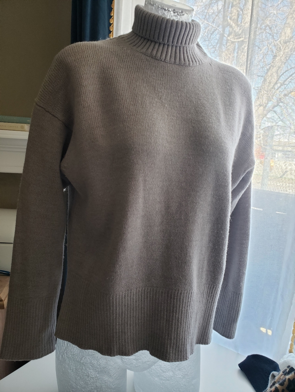 Aritzia Babaton Turtleneck Merino Wool  Pullover Sweater - Taupe Oversized XS